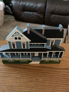 Spartanburg Montgomery House SHEILA Hand painted Wooden Collectible 1996