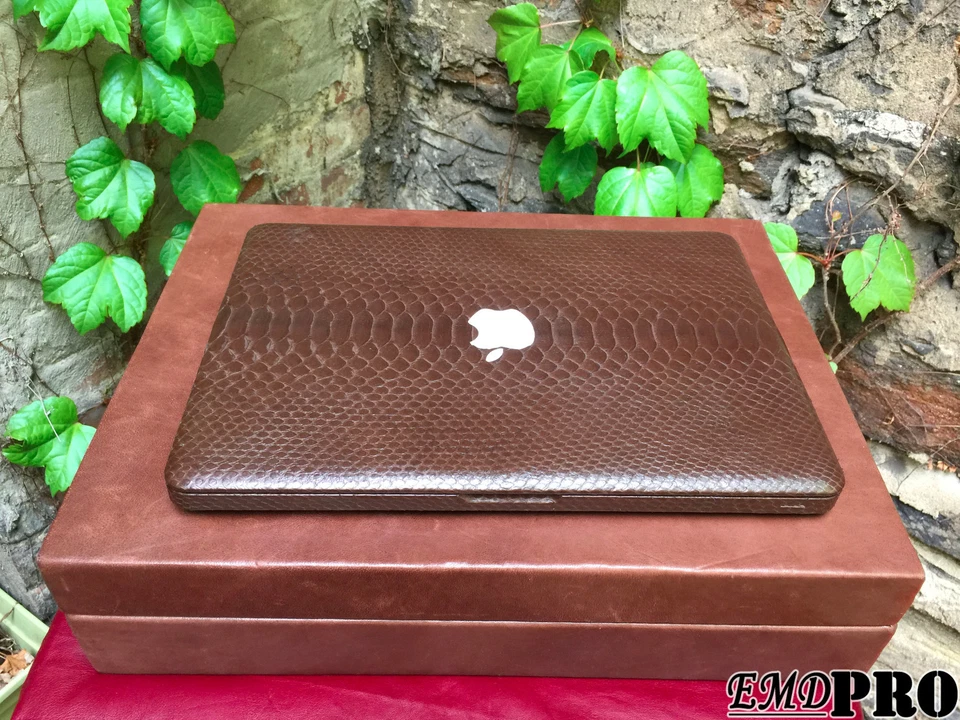 EMD PRO Diseño Personalizado Lujo Cuero Python MacBook Pro 13 2.5GHz i5 1TB HDD 8GB Foto 4 de 4
