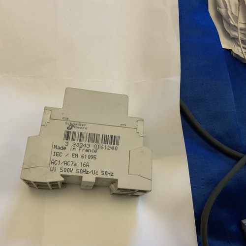 Merlin Gerin (Schneider) Multi9 CT 16124 4 Pole 16A Contactor NO 400 Volt - Picture 2 of 2