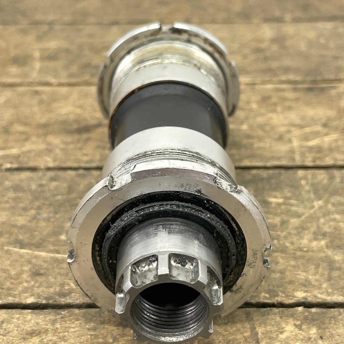 Vintage Shimano Dura Ace BB-7700 Bottom Bracket 109.5 Octalink V1