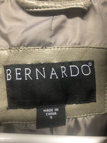 Bernardo Faux Leather Tan Distressed Gray Motorcycle Riding Jacket Size Small - Picture 3 of 4