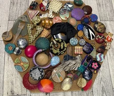 VTG~MOD JUNK JEWELRY LOT~STATEMENT STYLES~SINGLE EARRINGS FOR CRAFTS/PARTS 60Pcs