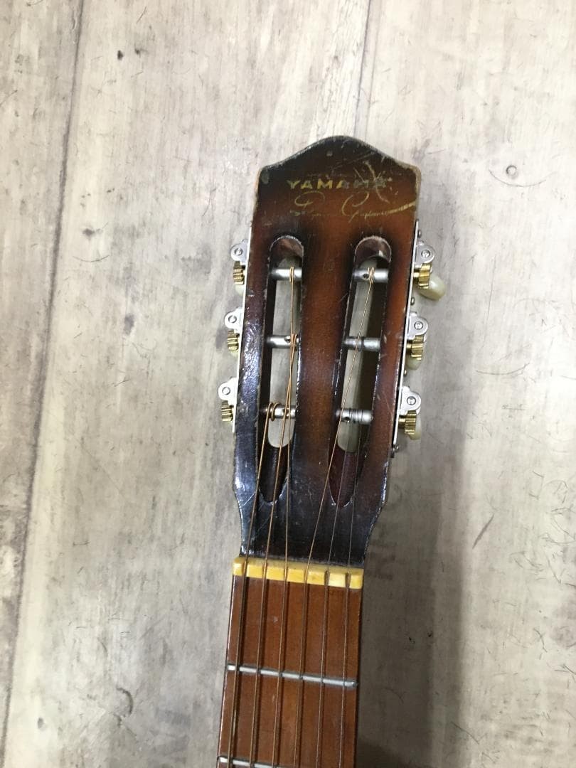 Yamaha dynamic guitar with hard case until 10pm on Sunday | eBay