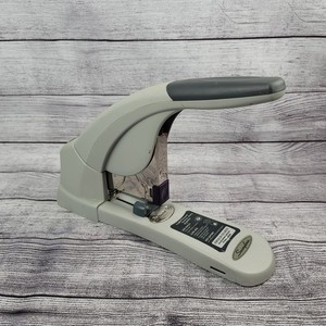 Swingline LightTouch Heavy Duty Stapler and Strip 120-Sheet Capacity