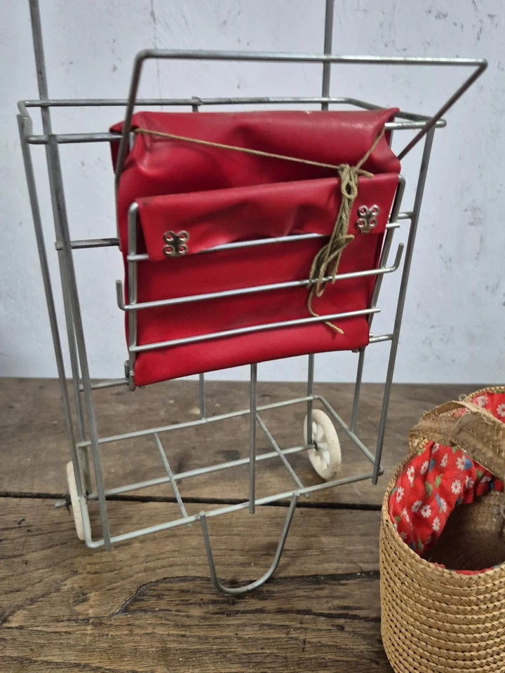 Jouet Ancien Petit Chariot En Metal + Petit Sac - Photo 2/4