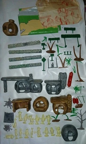 1961 Marx Flintstones Play Set Original Bedrock Play Set 4672 Incomplete