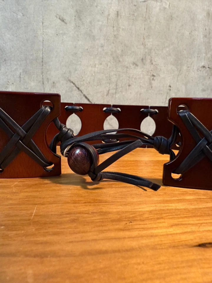 Cinturón de celosía de madera y cuero moderno Mid-Century ajustable boho vintage Foto 3 de 4