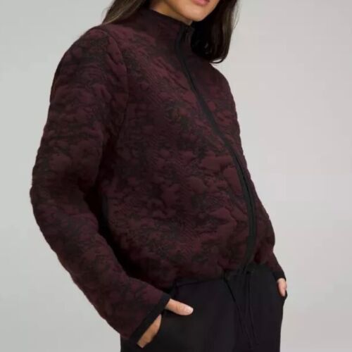 Lululemon Women’s Jacquard Multi Texture Sweater Burgundy Black Jacket Size 4 - Picture 2 of 16