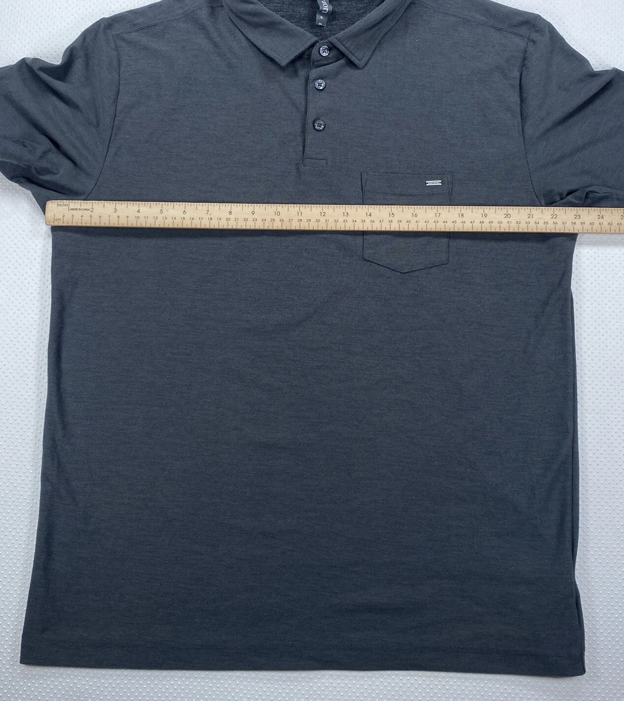 vuori ace tech performance short sleeve pocket shirt