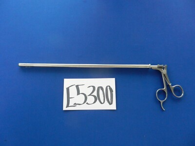 E5300 V. Mueller 10mm x 32cm Spoon Cup Laparoscopic Grasper