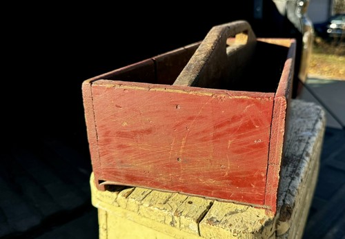 Antique Wood Tote Carrier Primitive Red Paint Vintage Old - Picture 4 of 13
