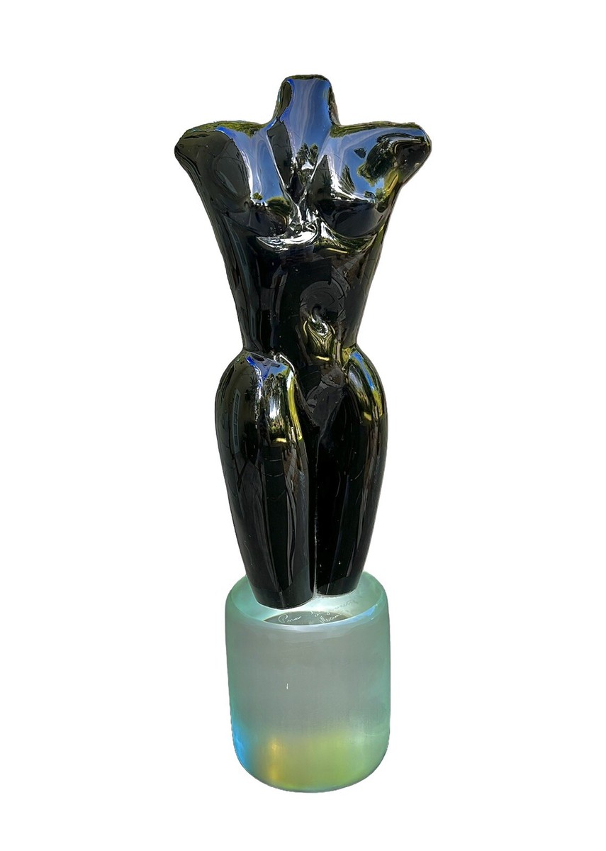 PINO SIGNORETTO (Italy, b. 1944) Female Form Glass Sculpture (14-3