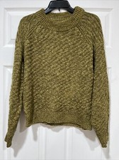 Universal Thread Sweater Women SZ M Green Long Sleeve Crew Neck Pullover Knitted