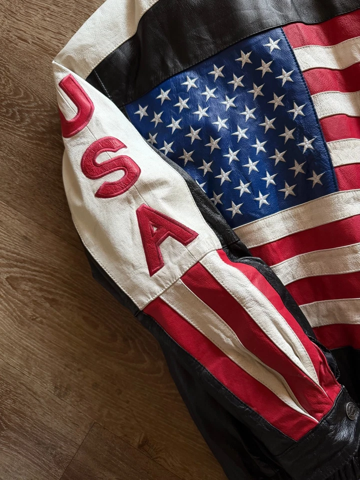 Chaqueta de cuero americano con bandera de águila de Estados Unidos talla M vintage Foto 3 de 4