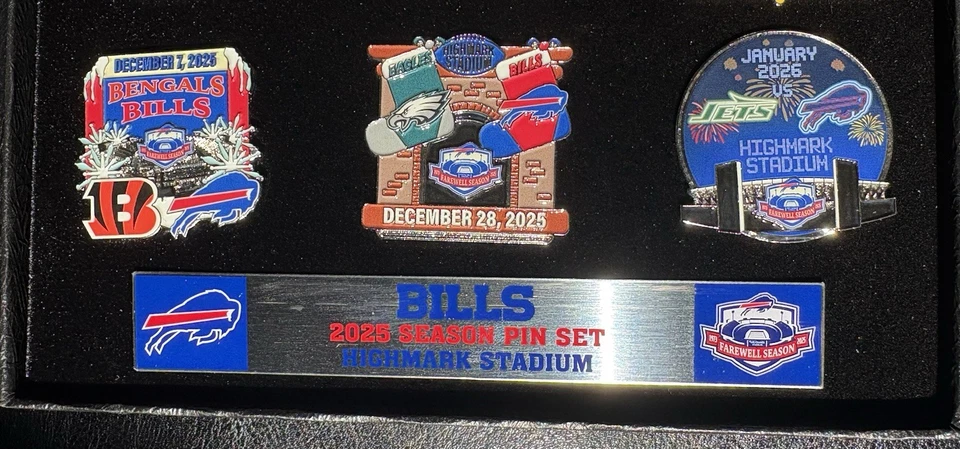 Juego de caja de prendedores Buffalo Bills 2025-26 Highmark Stadium Farewell temporada 9 día de juego 💎 Foto 4 de 4