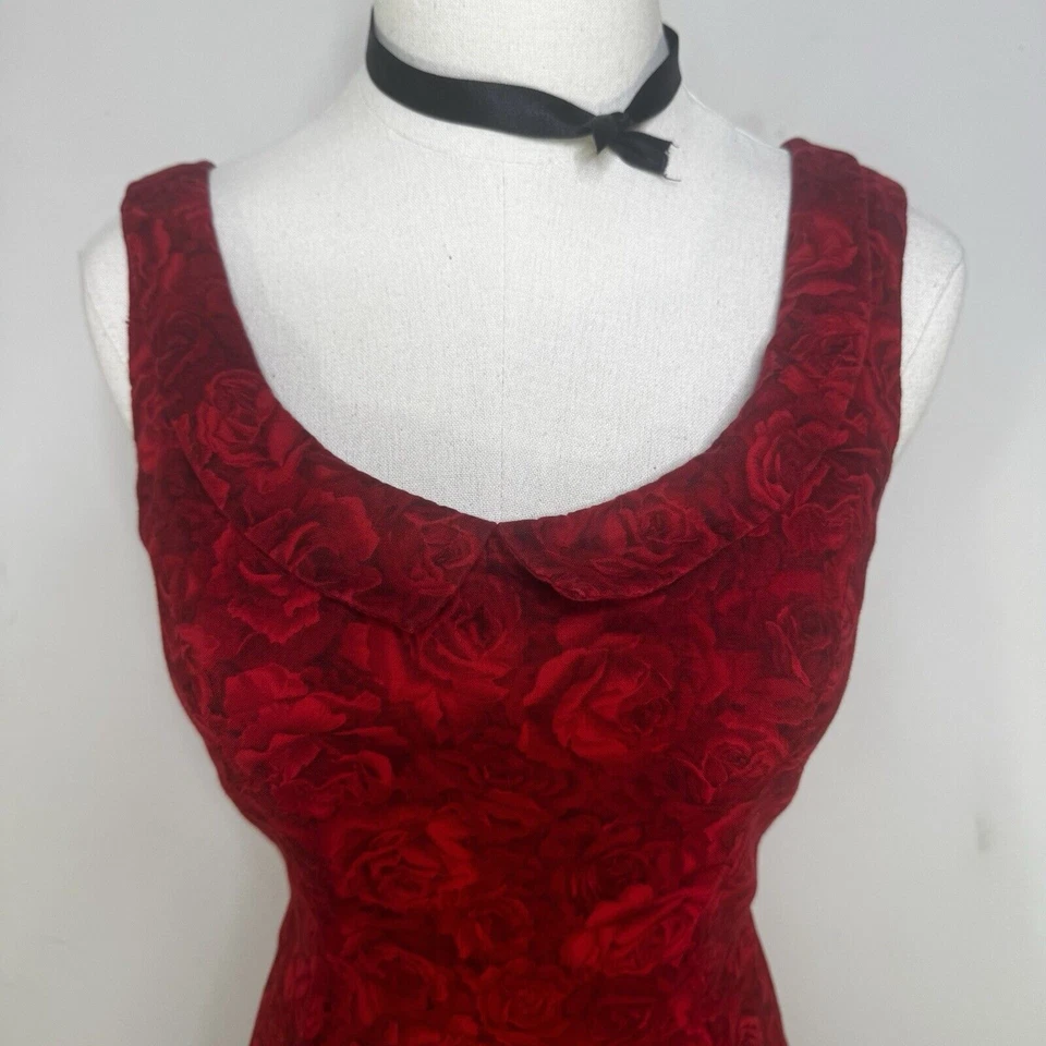 Vestido midi acampanado calce floral rojo negro EXPRESS de colección caprichoso años 90 Y2K 3/4 Foto 2 de 4