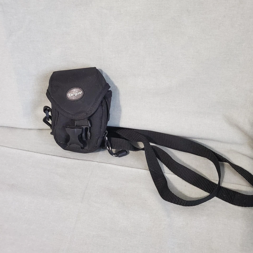 Targus Compact Camera Pouch Case Black Shoulder Strap Belt Loop Mesh Pocket - Image 2 of 4