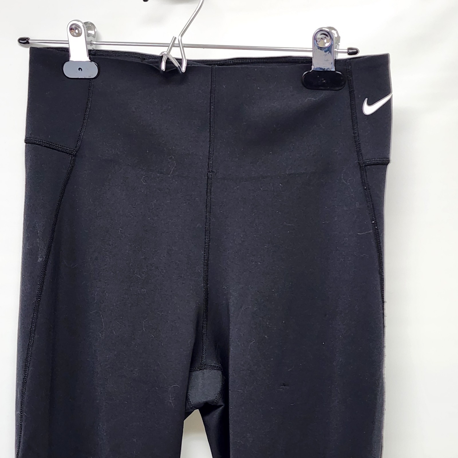 Nike Womens Leggings Medium Black Capri/Pants Dri Fit Athletic Workout 21" thumbnail 2