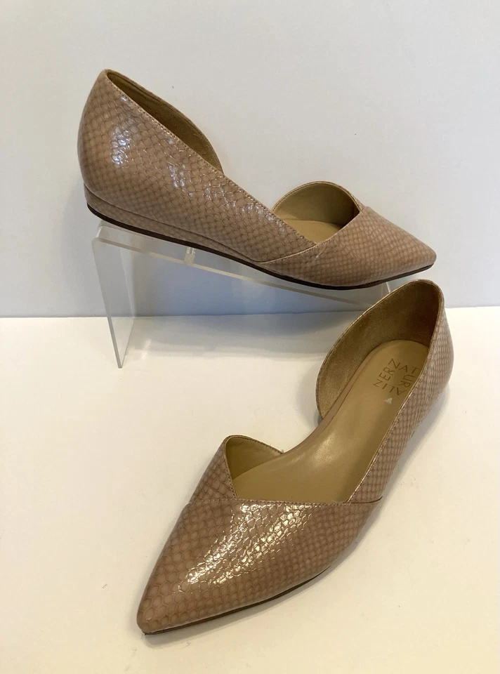 Zapatos de tacón bajo informales de negocios de charol beige Naturalizer talla 9,5 M Foto 2 de 4