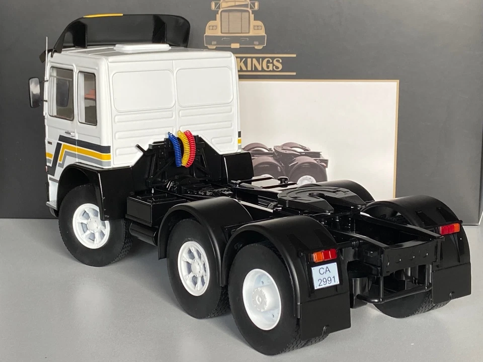 1/18 Sattelzugmaschine MAN 22.361 F8 Road Kings RK180111 B-Ware OVP - Bild 4 von 4