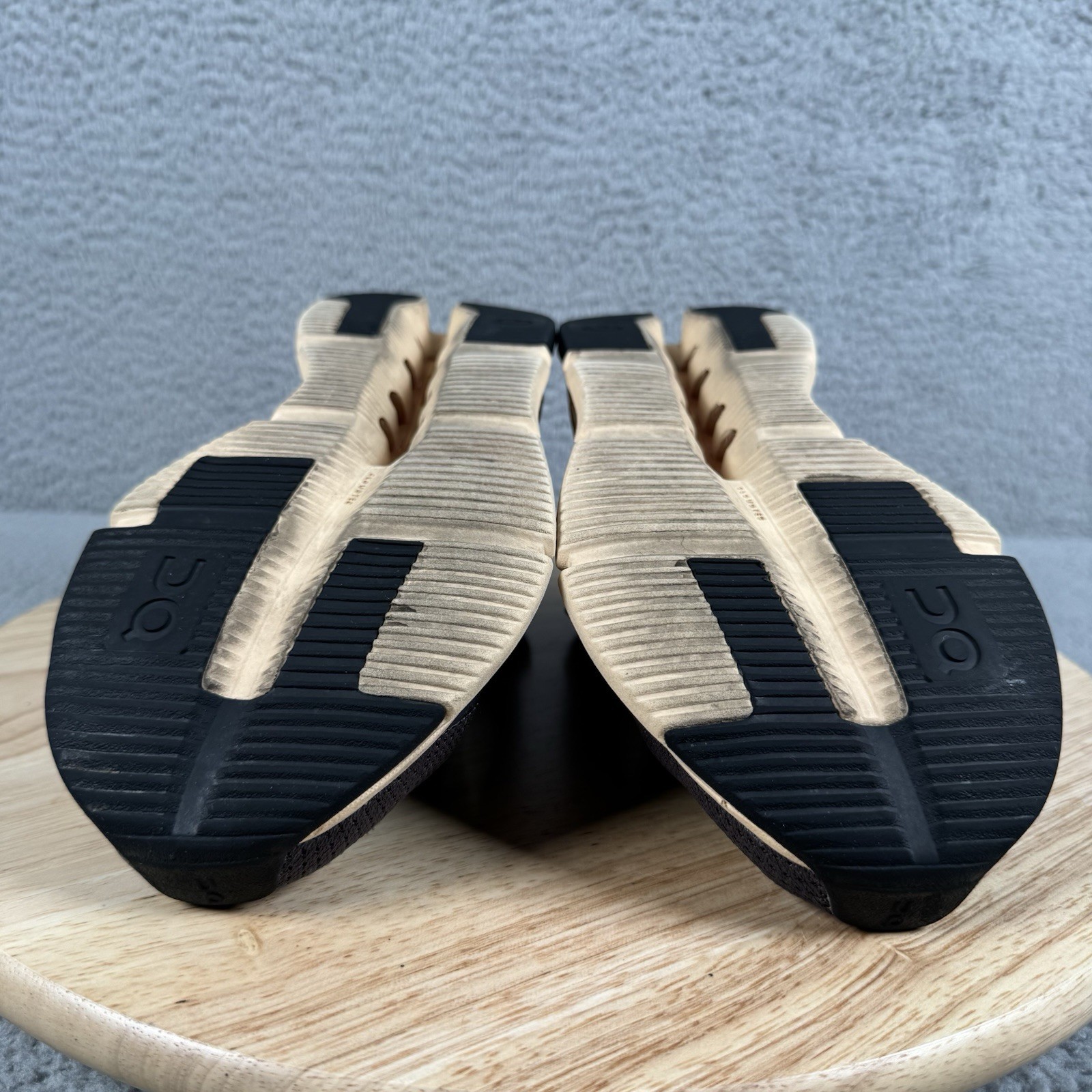 On Running Cloudnova Womens Size 7 Eclipse Savann… - image 8