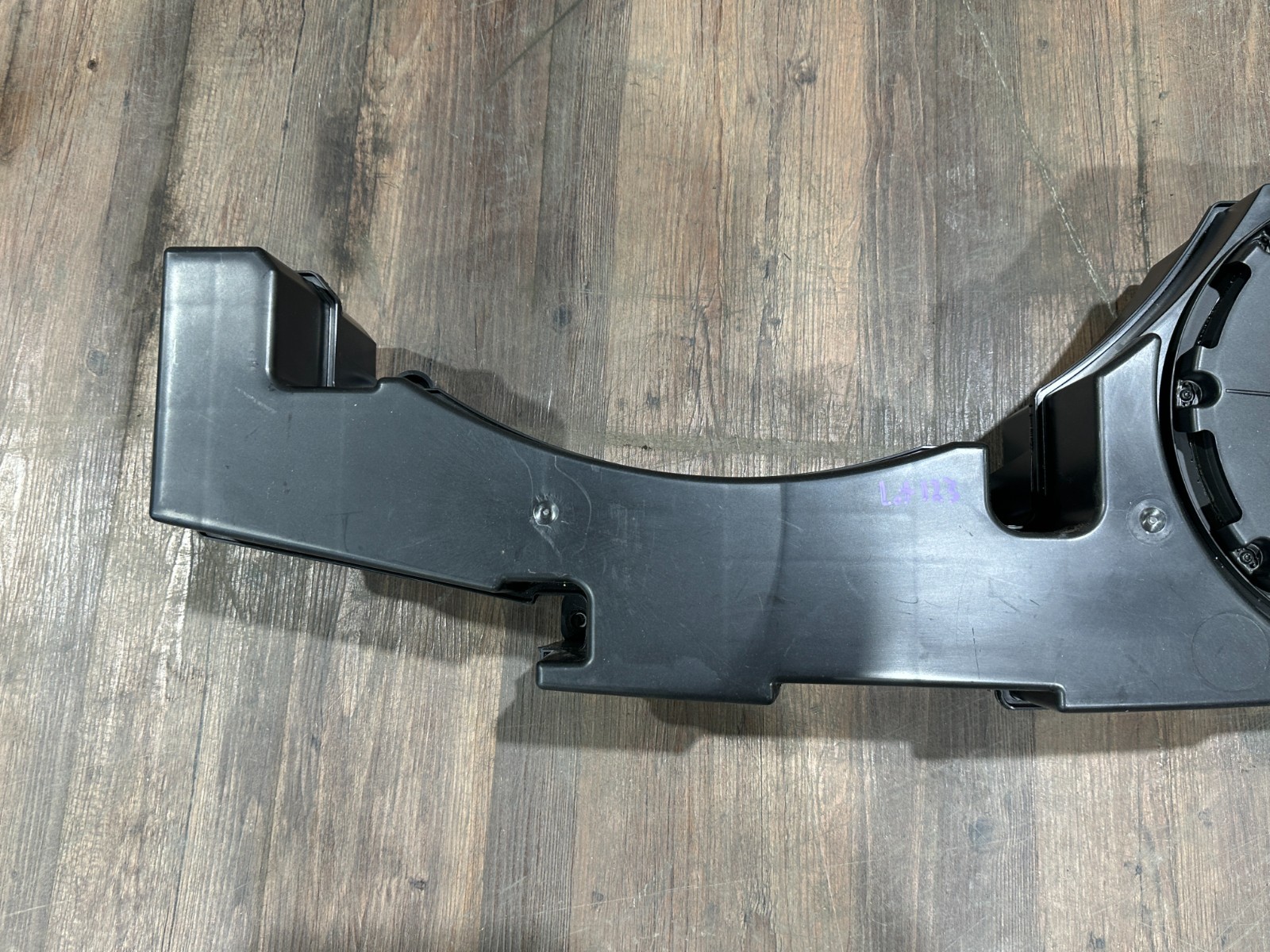 2018-2024 LAMBORGHINI URUS REAR SUBWOOFER OEM 4M8035621