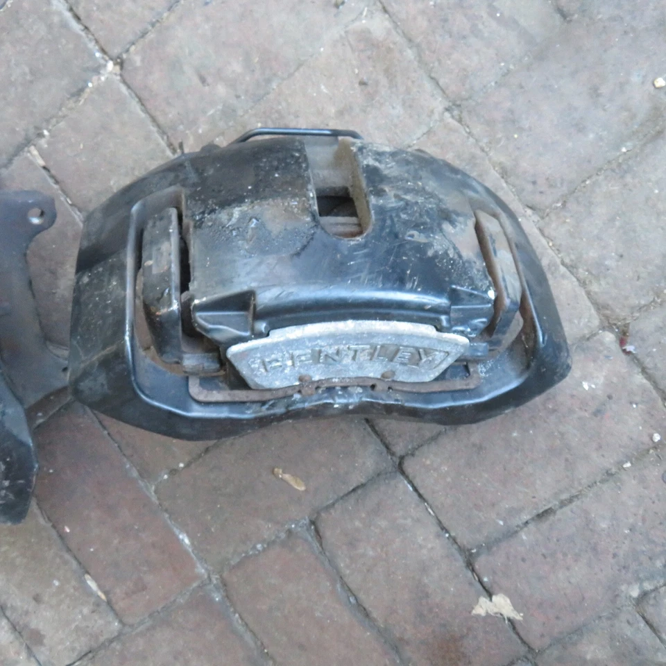 BENTLEY CONTINENTAL GT 2008  PAIR OF FRONT CALIPERS - Image 2 of 4