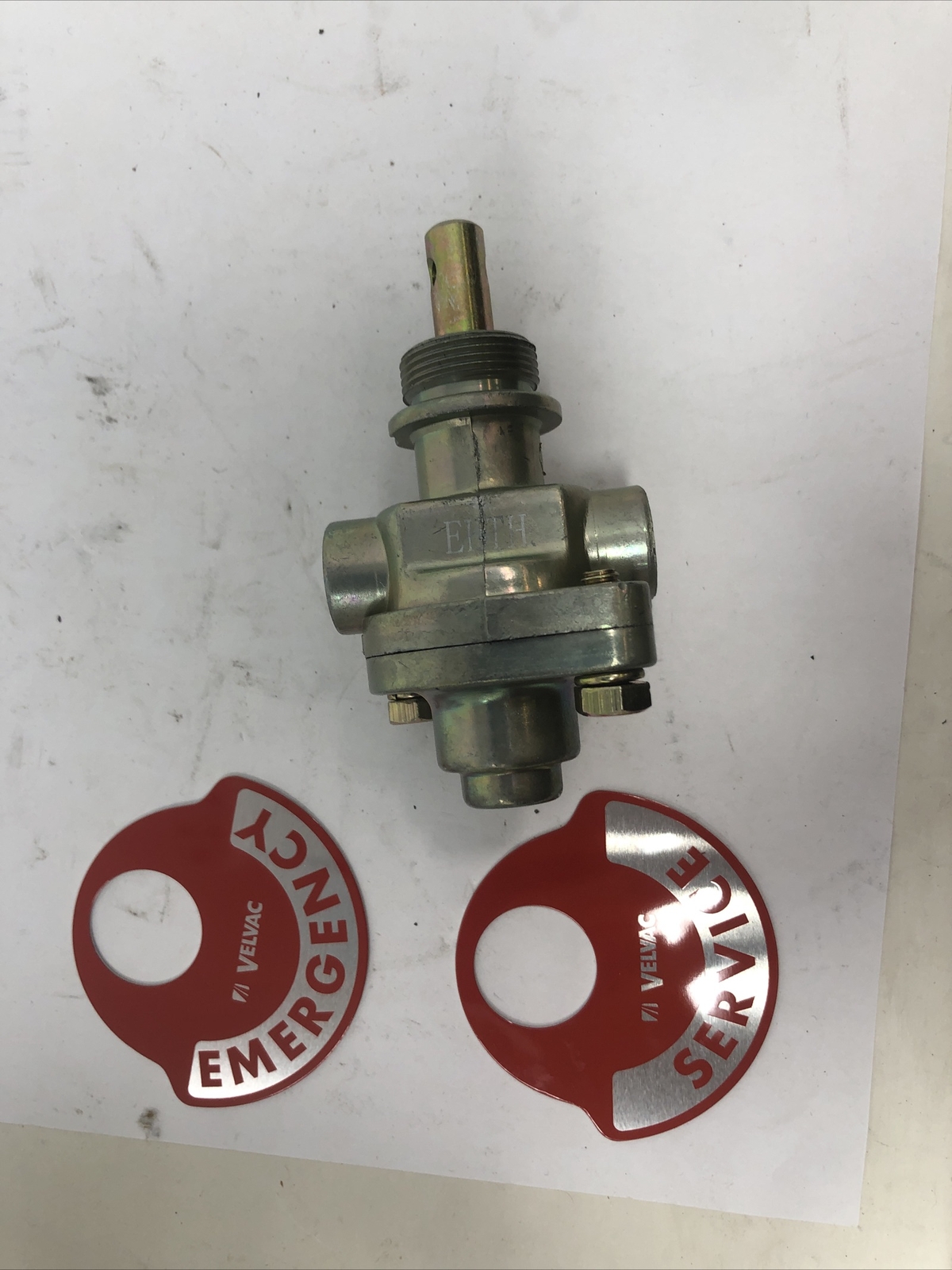 VELVAC PUSH PULL AIR BRAKE DASH CONTROL VALVE 034013 + VAR BRONZE