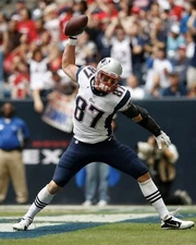 Rob Gronkowski New England Patriots NFL Unsigned 8x10 Glossy Photo Fast Shipping
