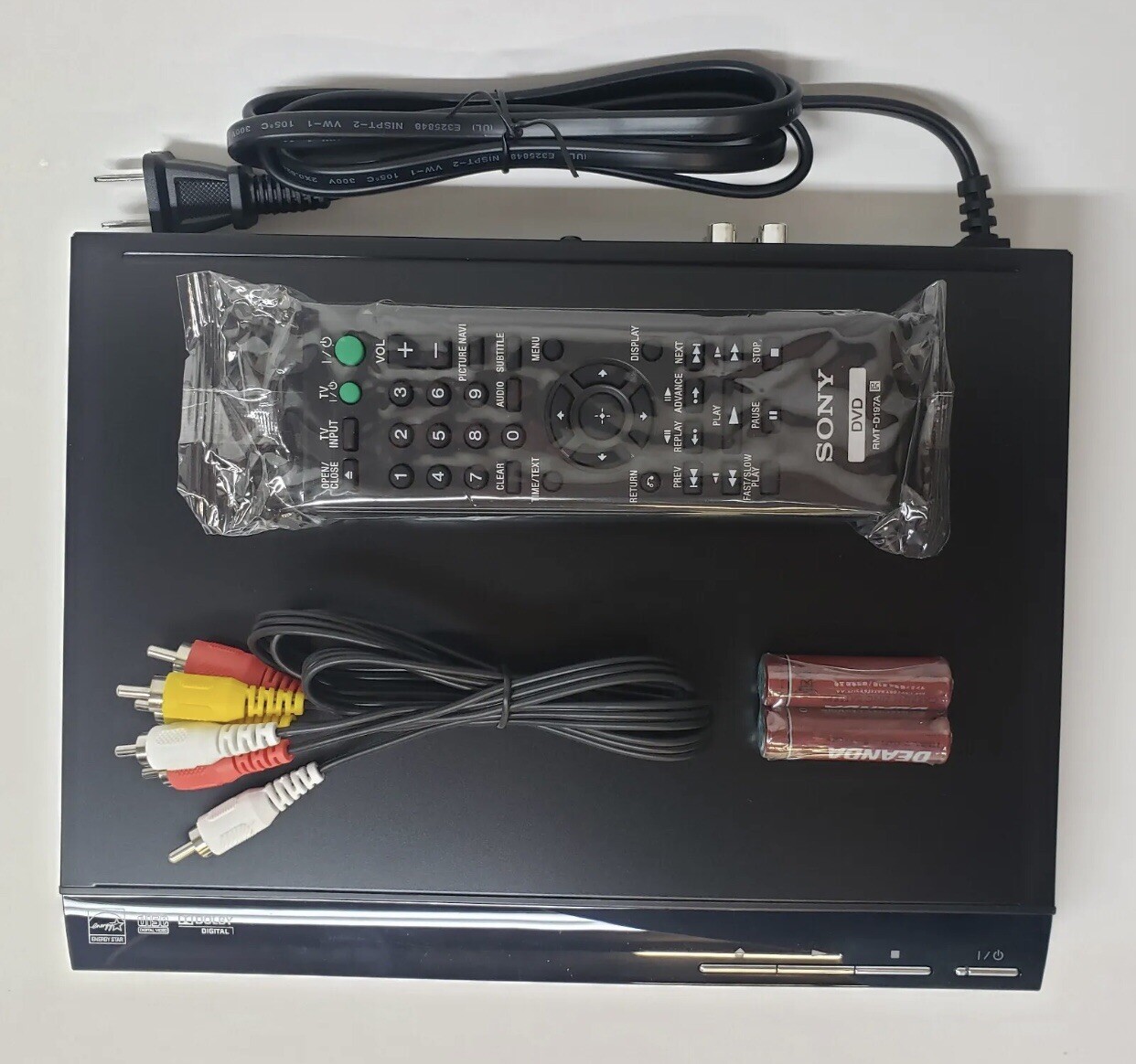 Sony DVD CD Player DVPSR510H w/1080p HD Upconversion Upscaling