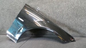 B-081 * Mercedes-Benz W204 C-Klasse  Kotflügel Rechts 197 Obsidianschwarz Met