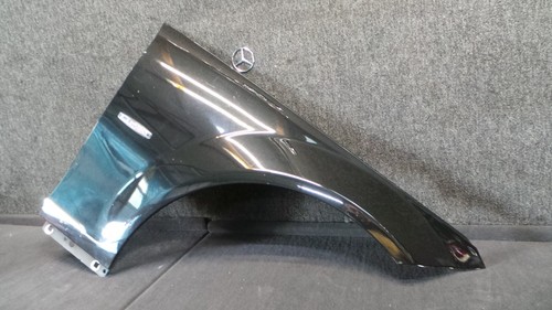 B-081 * Mercedes-Benz W204 C-Klasse  Kotflügel Rechts 197 Obsidianschwarz Met