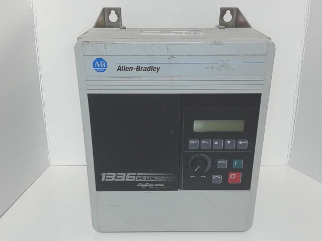 Allen Bradley 1336F-BRF50-AA-EN HA1 Variateur AC 1336 Plus II Reconditionné