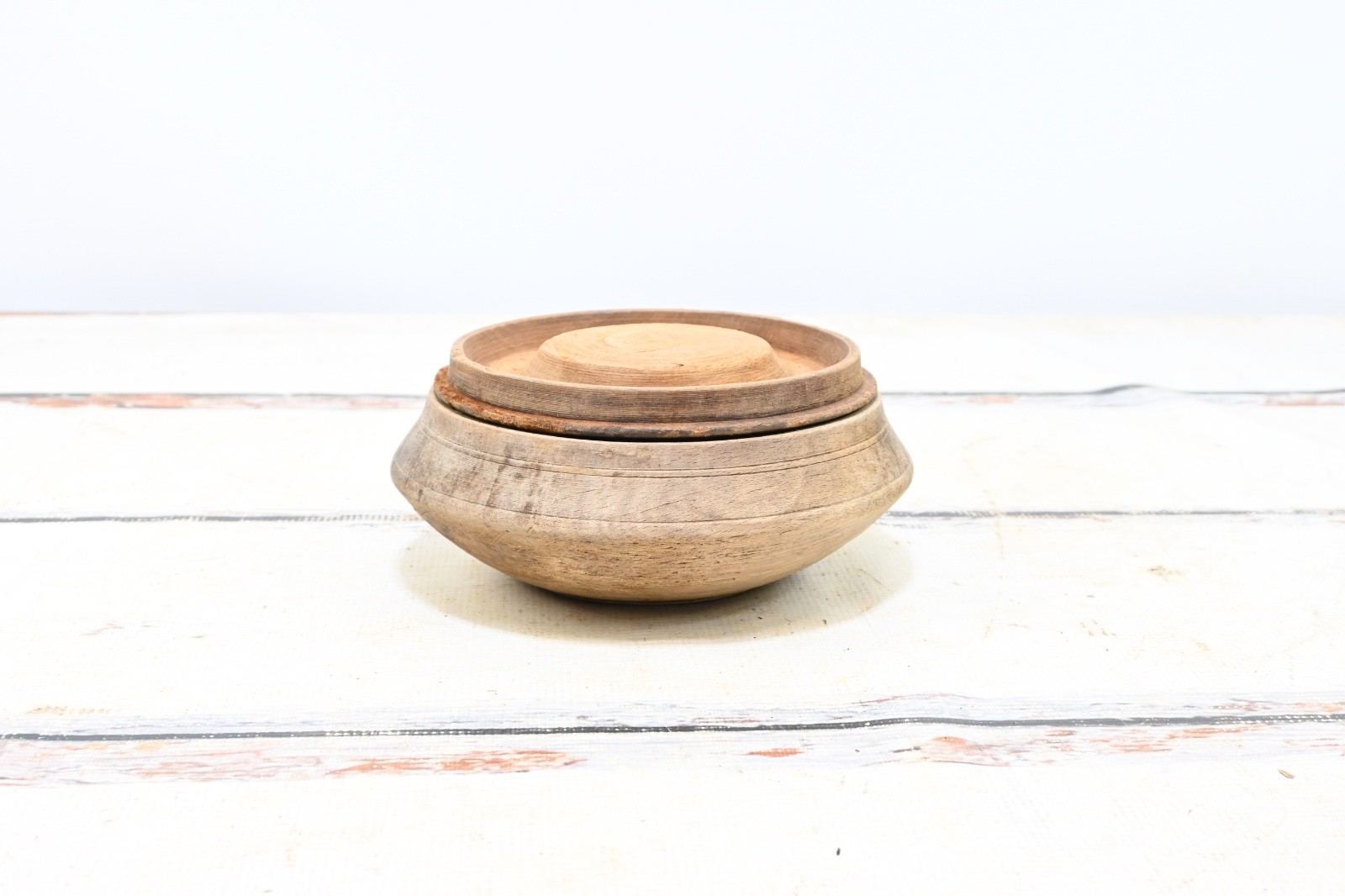 Antique . 1700s or Early 1800s  Hand Turned Beehive Wood Sugar or Spice Bowl #12