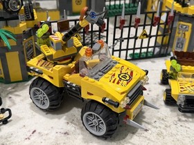 LEGO Dino Lot of 3 Sets Dino Defense 5887 Raptor Chase 5884 Tower Takedown 5883