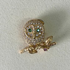 K18 Yellow Gold Natural Emerald & Pink Diamond Brooch