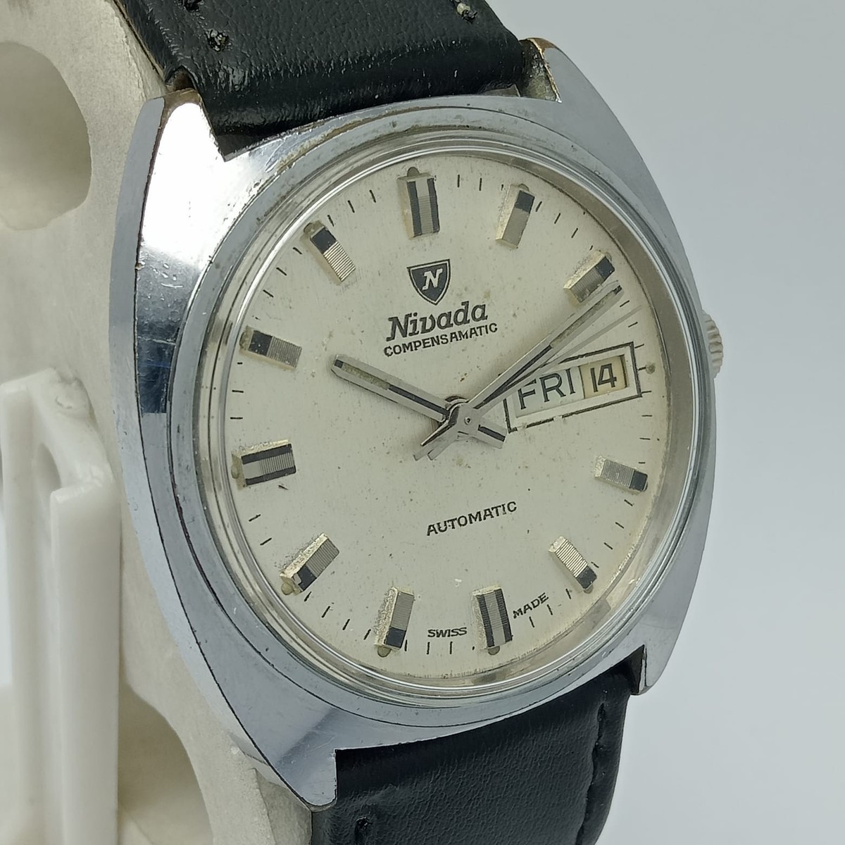 Nivada Compensamatic 67111 Automatic Day/Date Vintage Men's Watch