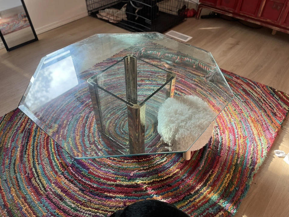 Leon Rosen适用于Pace黄铜和玻璃八角形咖啡桌 — 第 2/4 张图片