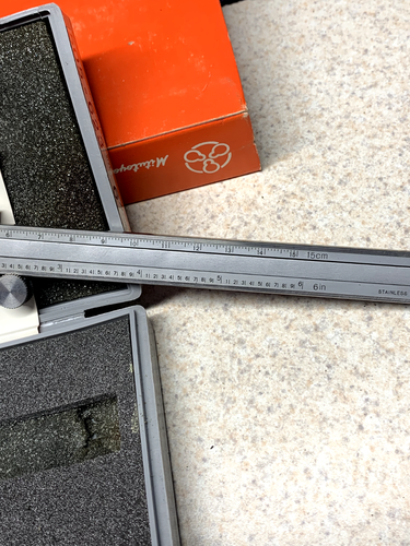 Machinist Tool: Mitutoyo 6" Dial Caliper 505-623 (NOS) - Picture 4 of 7