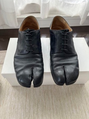maison margiela black tabi loafers