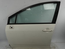 Porte avant et accessoires Toyota VERSO