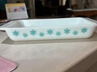 Vintage PYREX 1.25 qt. White Baking Dish with Turquoise Snowflakes #548-B No Lid
