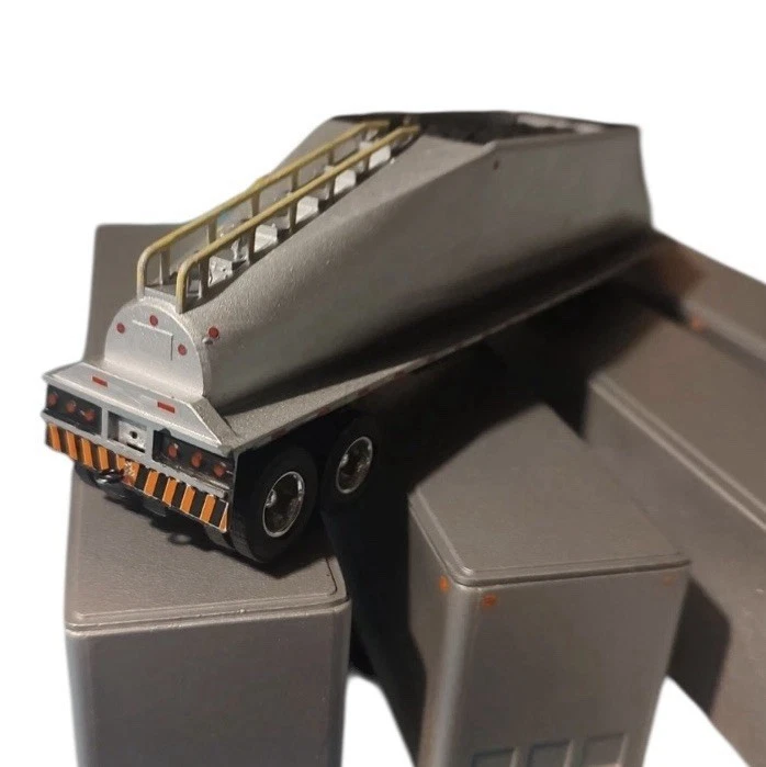 Remolque de volteo bala escala 1/64 Foto 3 de 4