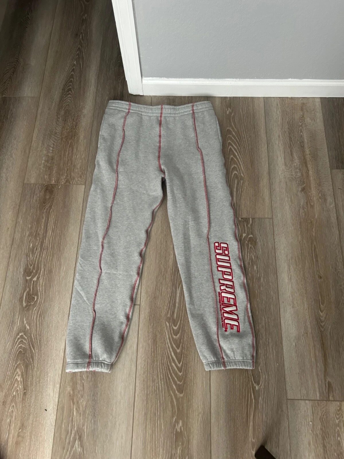 supreme couverture point pantalon de survêtement moyen