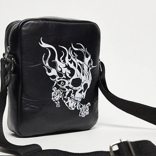 Bolongaro Trevor leather skull crossbody bag in black - Bild 2 von 5