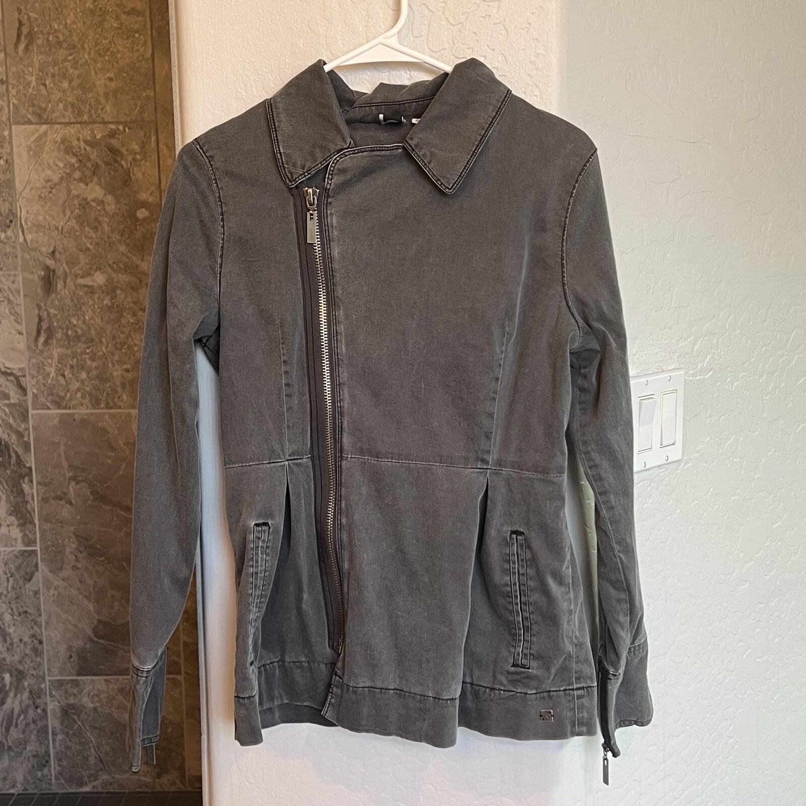 Roxy Distressed Gray Side Zip Jacket - image 13