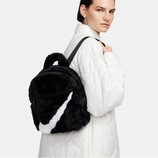 Мини-рюкзак Nike WMNS для спортивной одежды Futura 365 FX с мехом (FB3050-010) отправлен в ускоренном порядке