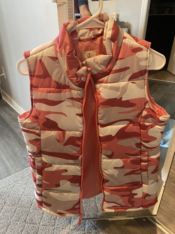Lands' End Kids Vest Girls Large  Pink Camo Puffer Full Zip Collared Insulated