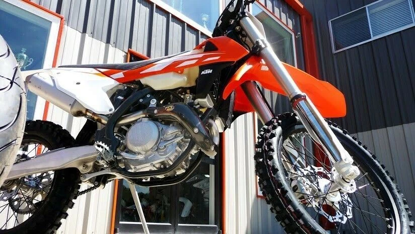 Protector térmico de fibra de carbono P3 201077 para Husky FC/FS 450 2016-18 y KTM 450 SXF/XCF Foto 2 de 2