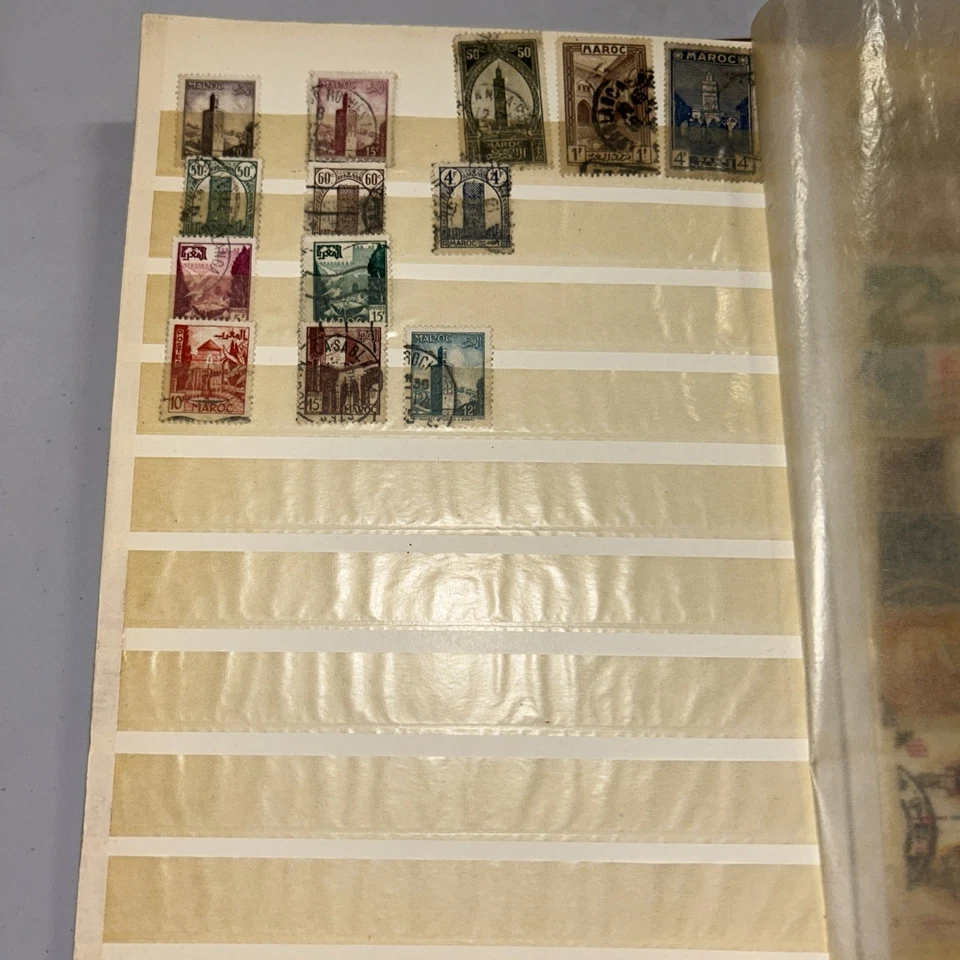 Roumania Stamps Collection in Album - Image 3 of 4
